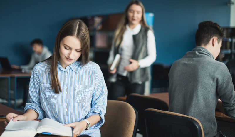 Valstybė finansuos studijas visiems į aukštąsias mokyklas įstojusiems „tiksliukams“